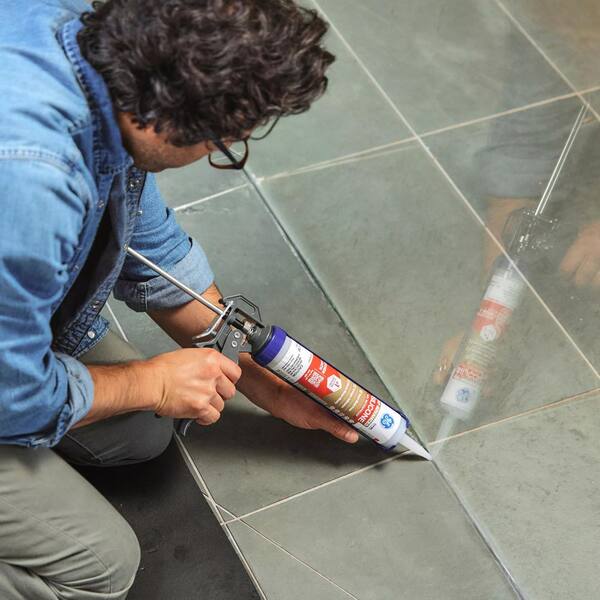 thumbnail image 2 of Multipurpose White Silicone Sealant – Bathroom, Kitchen & Edging Sealer Tube 2 of 6