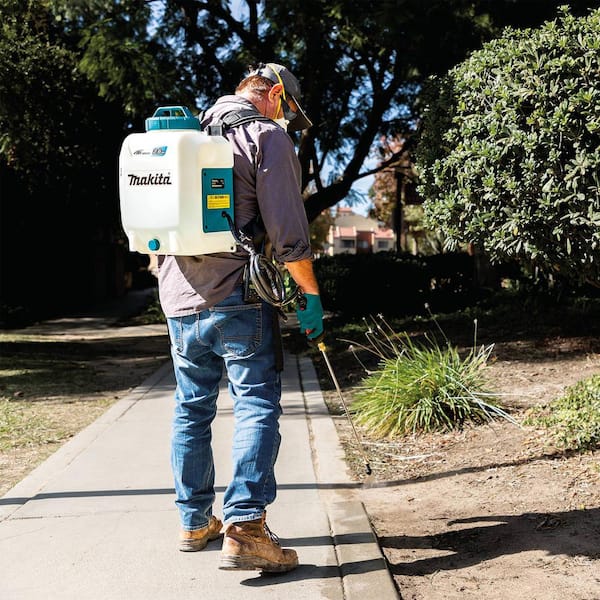 Makita 18V LXT Lithium-Ion Cordless 2.6 Gallon Backpack Sprayer