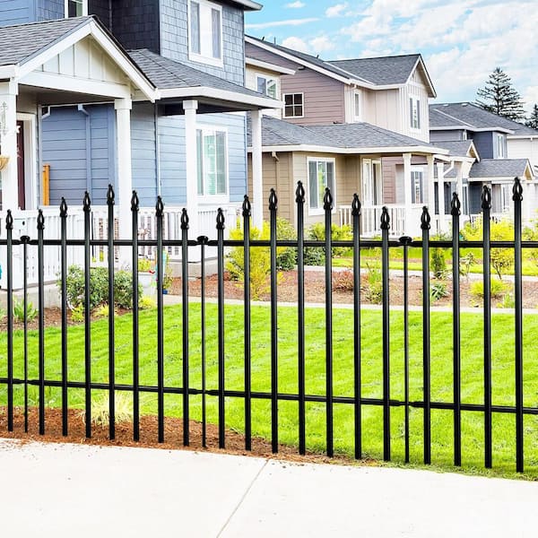 32 in. Metal Garden Fence Rustproof Animal Barrier No Dig Decorative Fencing for Dogs Pet Yard Patio Easy Installation