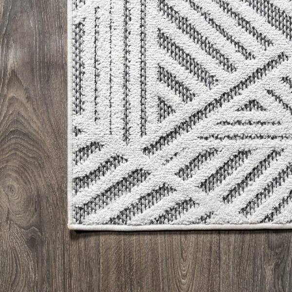 JONATHAN Y Jordan High-Low Pile Art Deco Geometric White