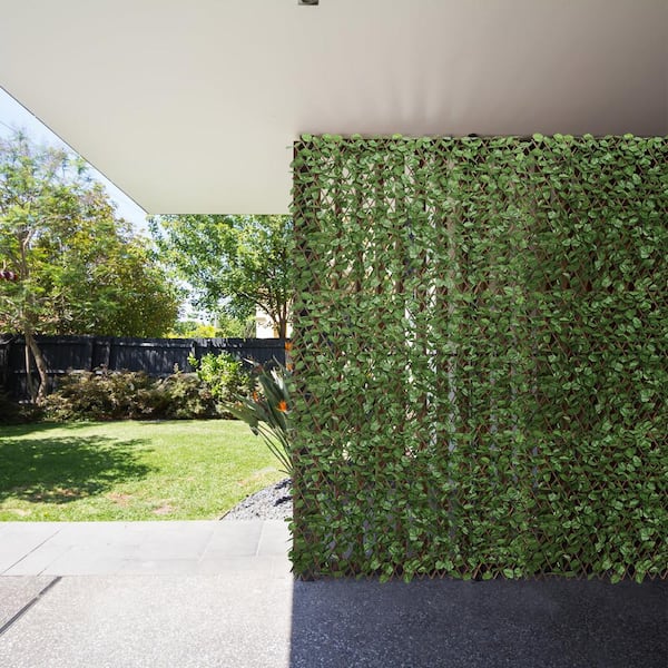 Costway 2.6 ft. Artificial Leaf Faux Ivy Privacy Fence Screen Expandable Retractable Living Wall