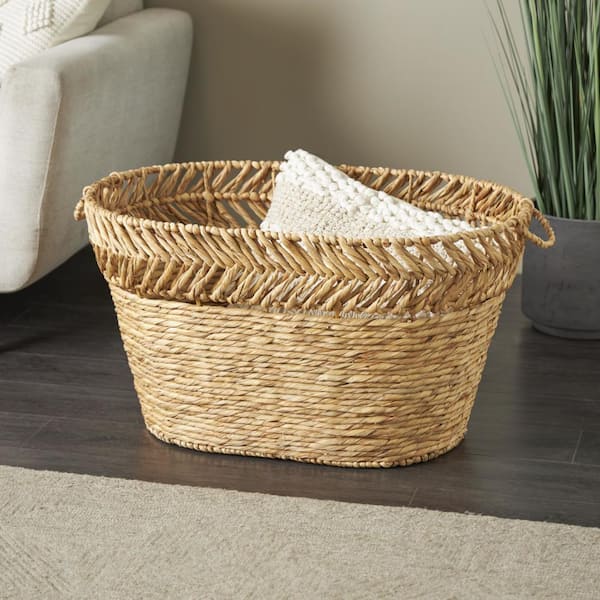 Litton Lane Seagrass Handmade Large Woven Oval Storage Basket with Zig Zag Patterned Rim