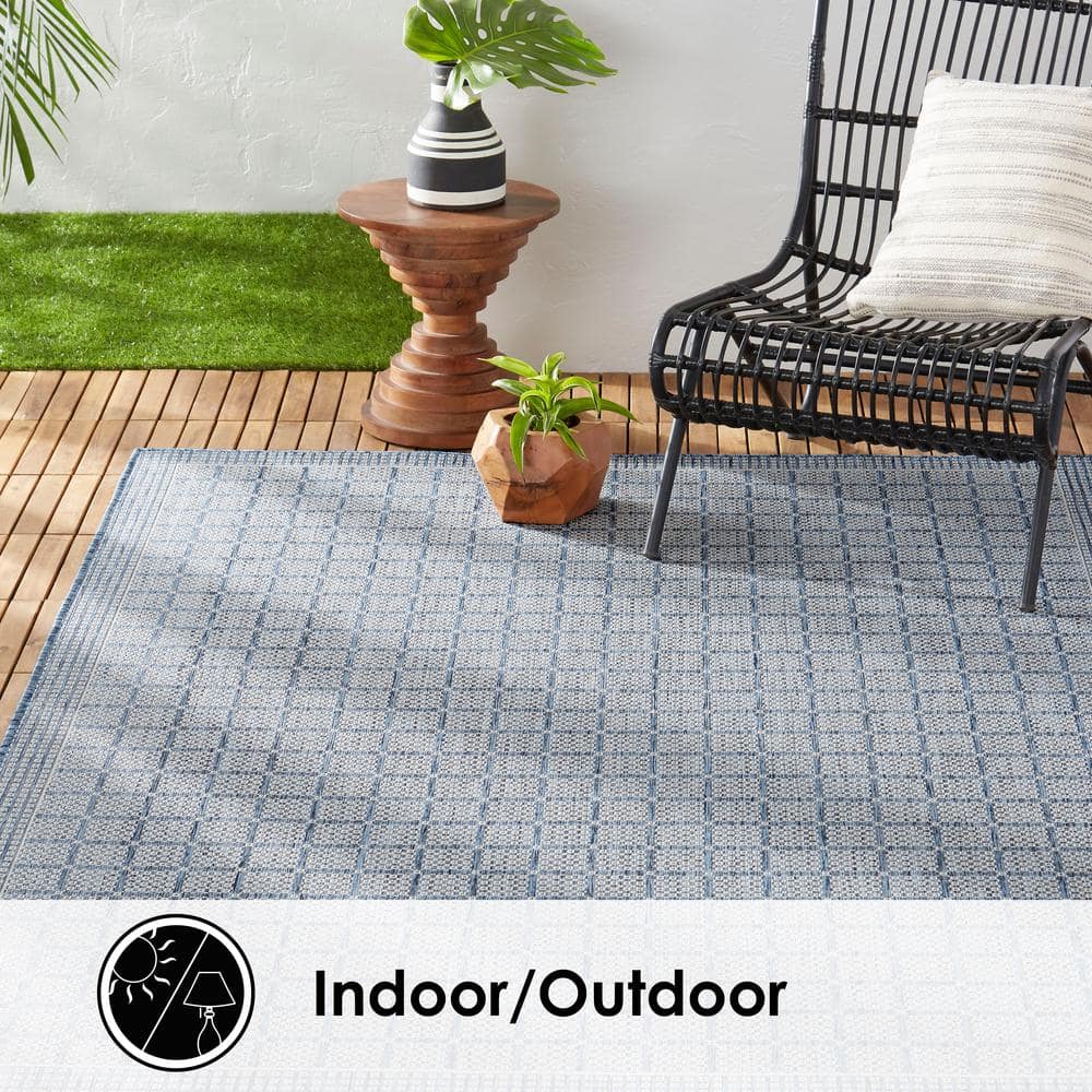 Blue and Gray Geometric Indoor/Outdoor Area Rug