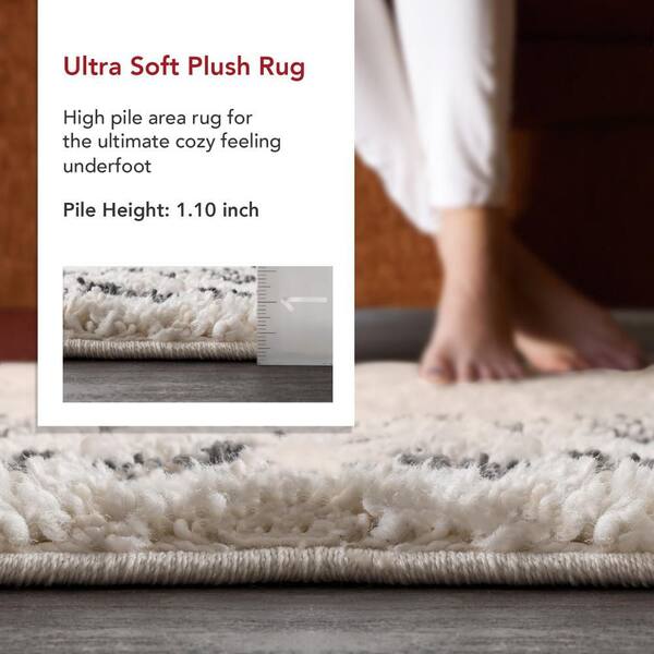 nuLOOM Mackie Moroccan Diamond Shag Off-White 9 ft. x 12 ft. Area