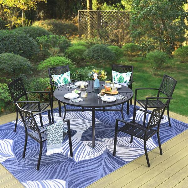 Round exterior table discount