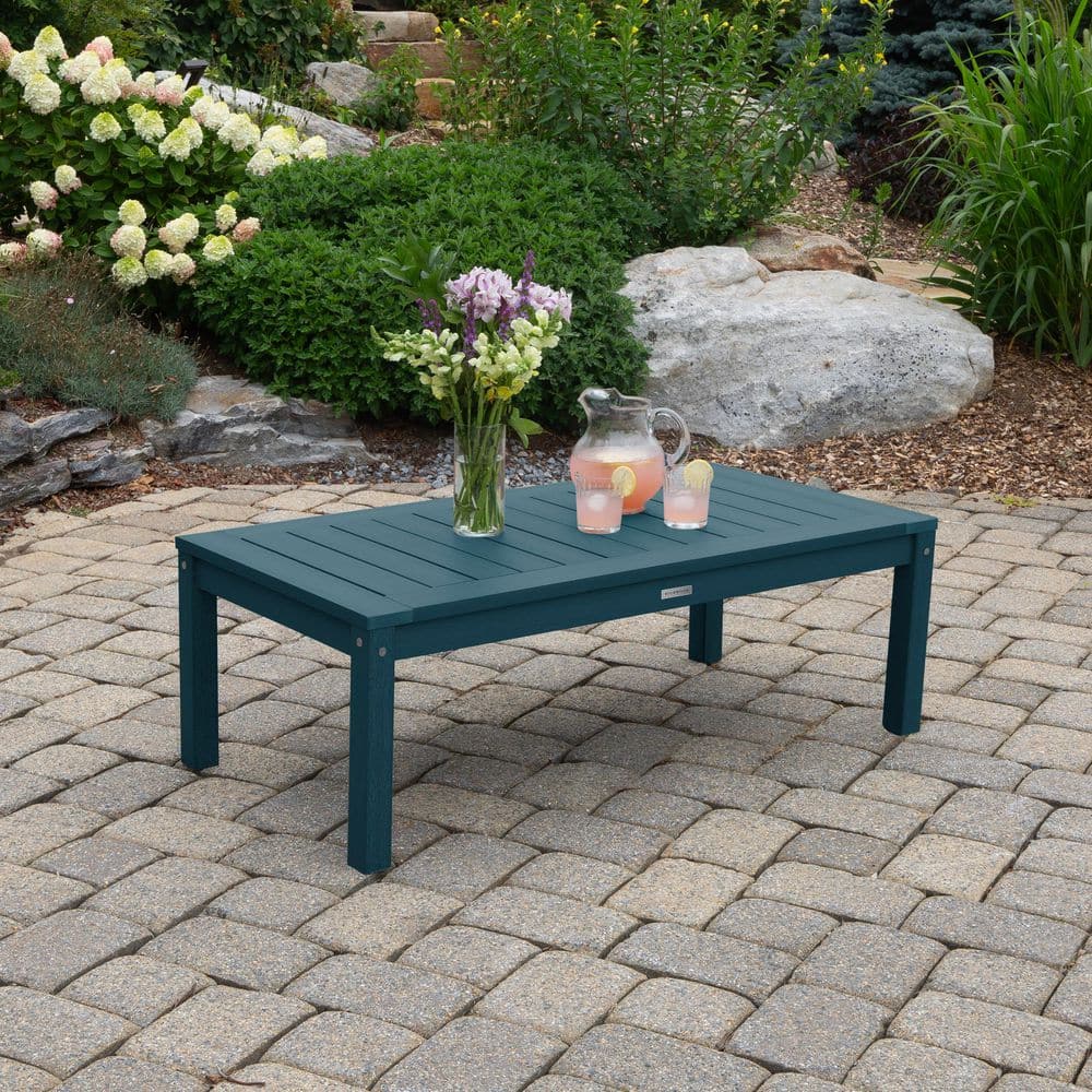 highwood-outdoor-coffee-tables