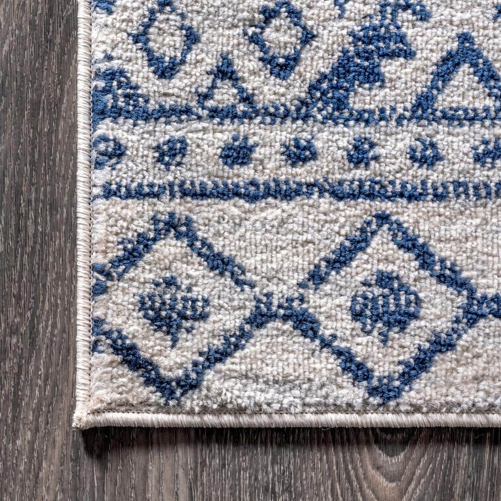 Moroccan Blue and Cream Synthetic 3' x 5' Area Rug