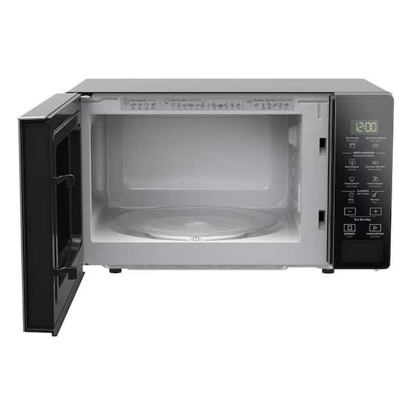 https://images.thdstatic.com/productImages/d7d83263-406b-4acc-9958-09c0589575ae/svn/matte-black-whirlpool-countertop-microwaves-wm1807mb-e1_600.jpg