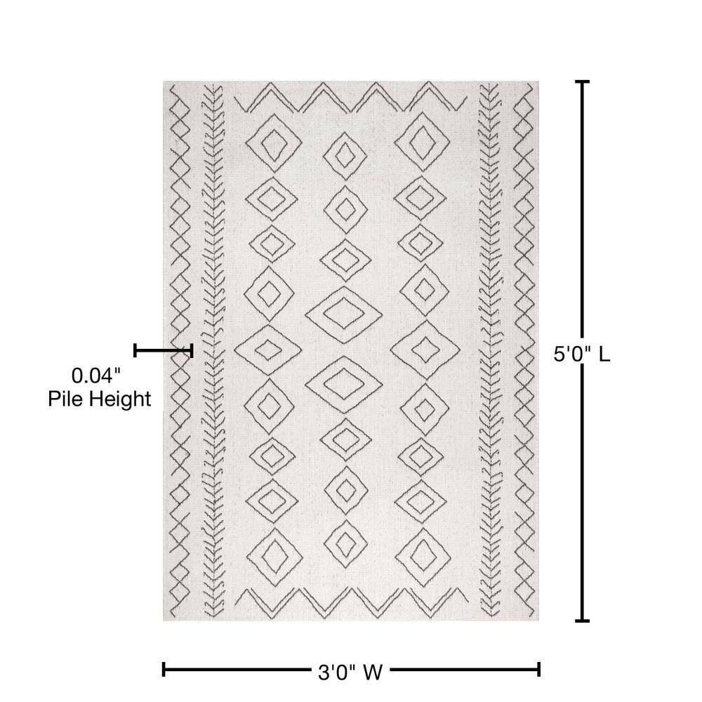 Serna Ivory Moroccan 3'x5' Easy Care Synthetic Rug