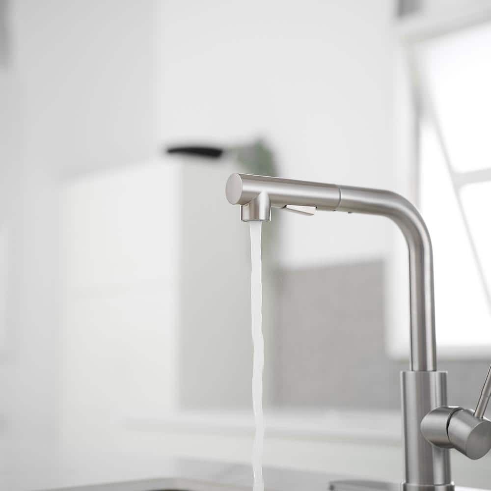 Brushed Nickel Single Handle Pull-Out Kitchen Faucet