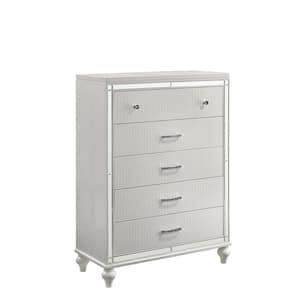 New Classic Furniture Valentino White 5-drawer 40 in. Chest