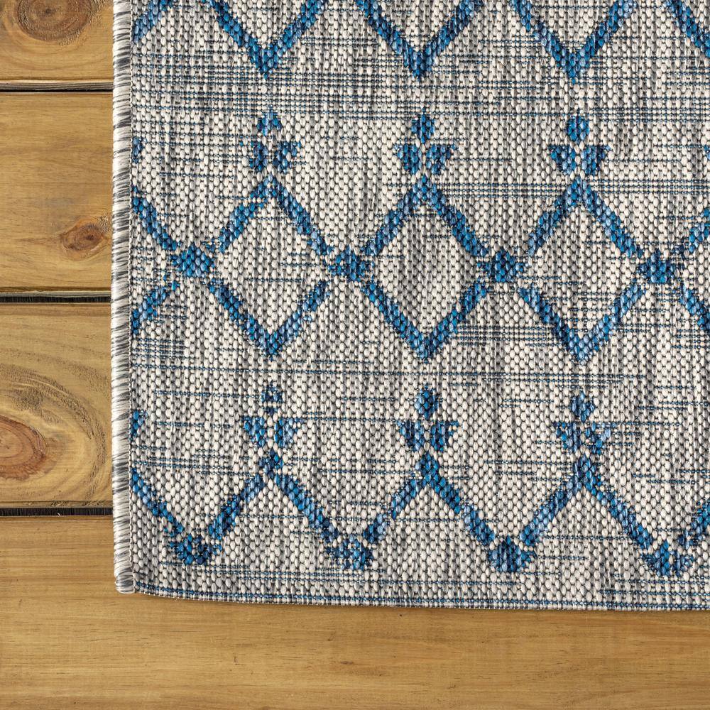 Light Gray and Navy Square Synthetic Geometric Area Rug