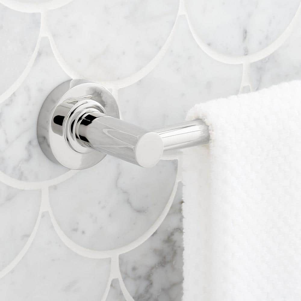 Lexia 20" Chrome Wall Mounted Single Towel Bar