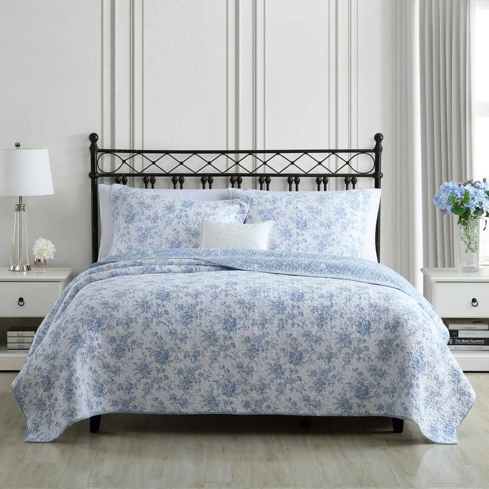 Blue and White Cotton Reversible Floral Quilt Set