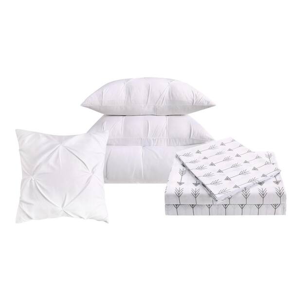 Arrow Pleated Comforter Set