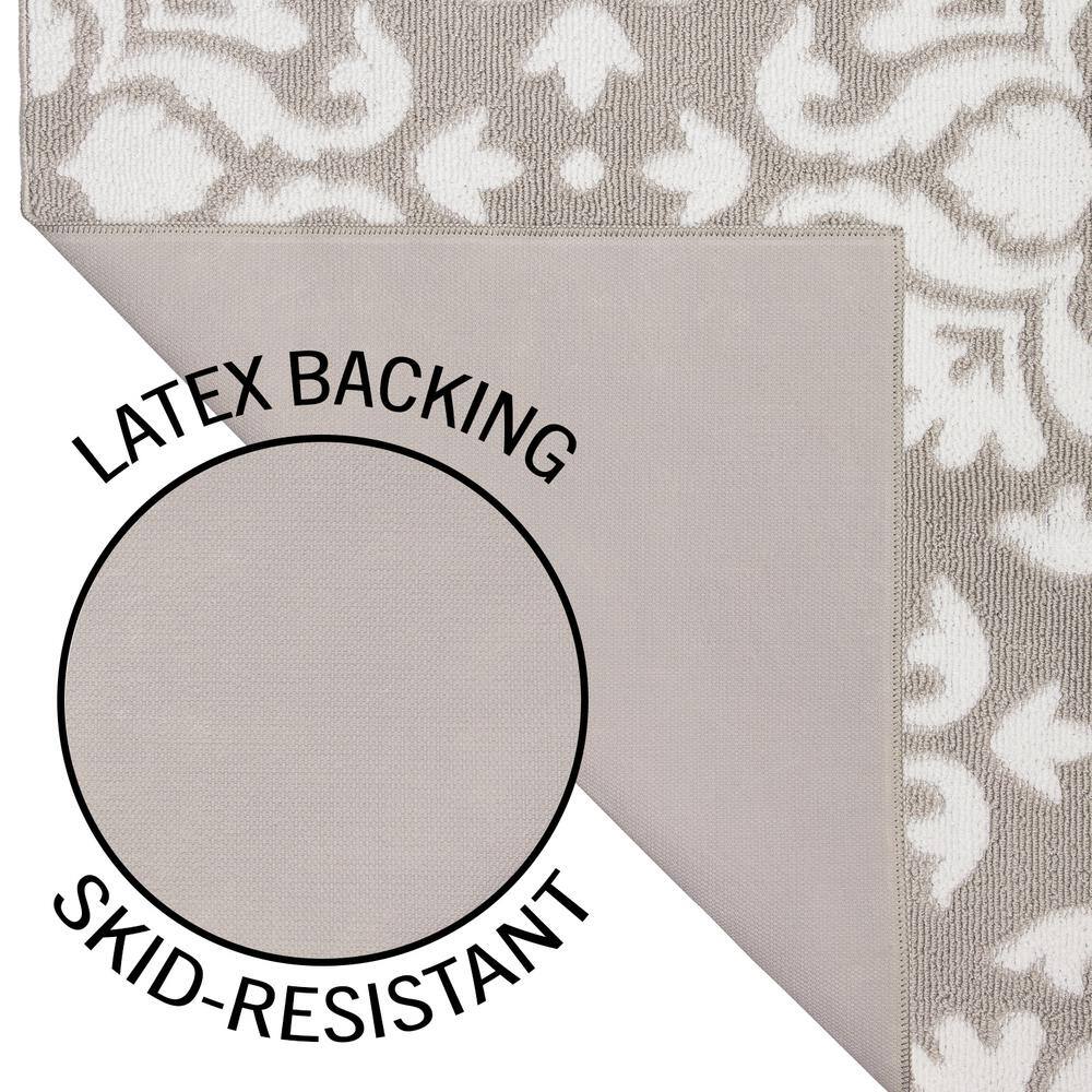Light Grey & White Geometric Easy-Care Area Rug, 60"x36"