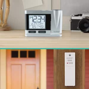 LED Digital Alarm Clock Table Clock Alarm Clock tischuhrusb for Bedroom Office NEW 