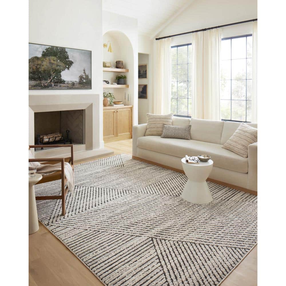 Elegance Noir 18" Diamond-Patterned Square Area Rug with Stain-Resistant Finish
