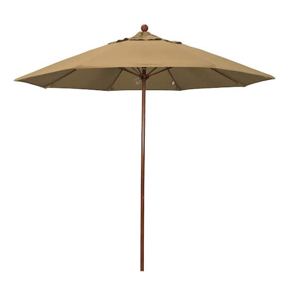 California Umbrella 9 ft. Woodgrain Aluminum Commercial Market Patio Umbrella Fiberglass Ribs and Push Lift in Straw Olefin