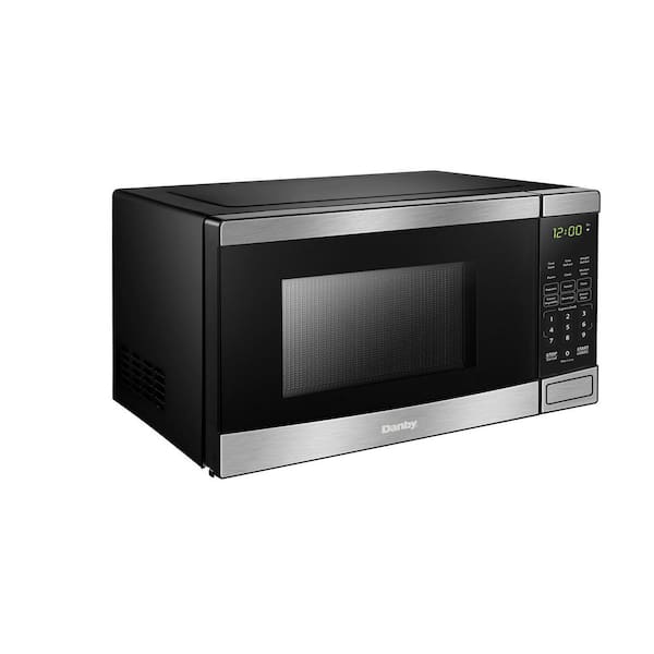 https://images.thdstatic.com/productImages/d85c4791-97a7-4183-9436-29e573b00ceb/svn/stainless-steel-danby-countertop-microwaves-dbmw0721bbs-4f_600.jpg