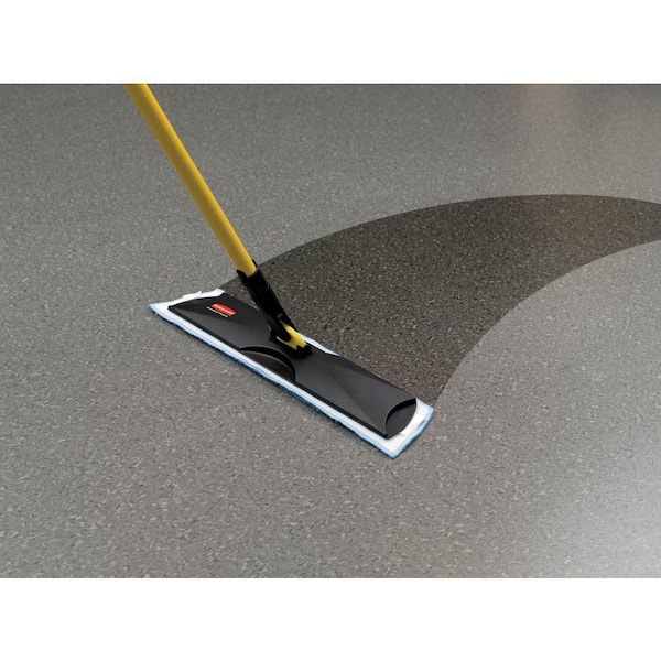 https://images.thdstatic.com/productImages/d862e228-8be5-4236-805c-7f4c09eb9019/svn/rubbermaid-commercial-products-flat-mops-fgq101-20-40_600.jpg