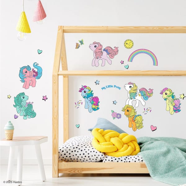 マイリトルポニー　インテリア RoomMates 26-Pieces 18 in. x 34.75 in. Multi-Colored My Little
