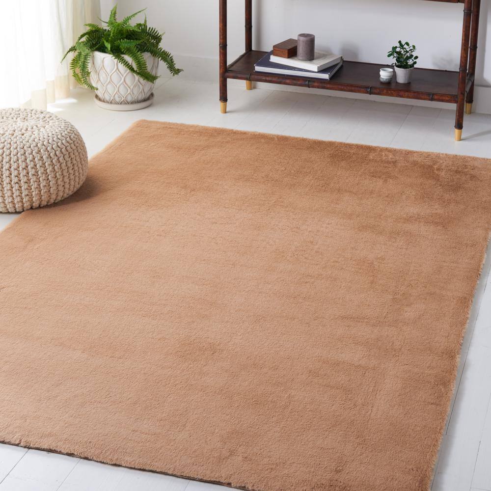 Beige Faux Rabbit Fur Round Hand-Knotted Rug, 6 Feet