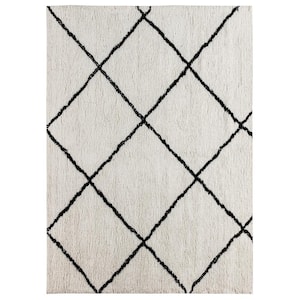 Ivory/Black 8' x 10' Polyester Area Rug