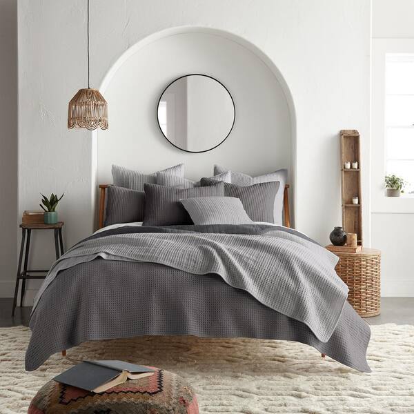 LEVTEX HOME  Timeless Bedding