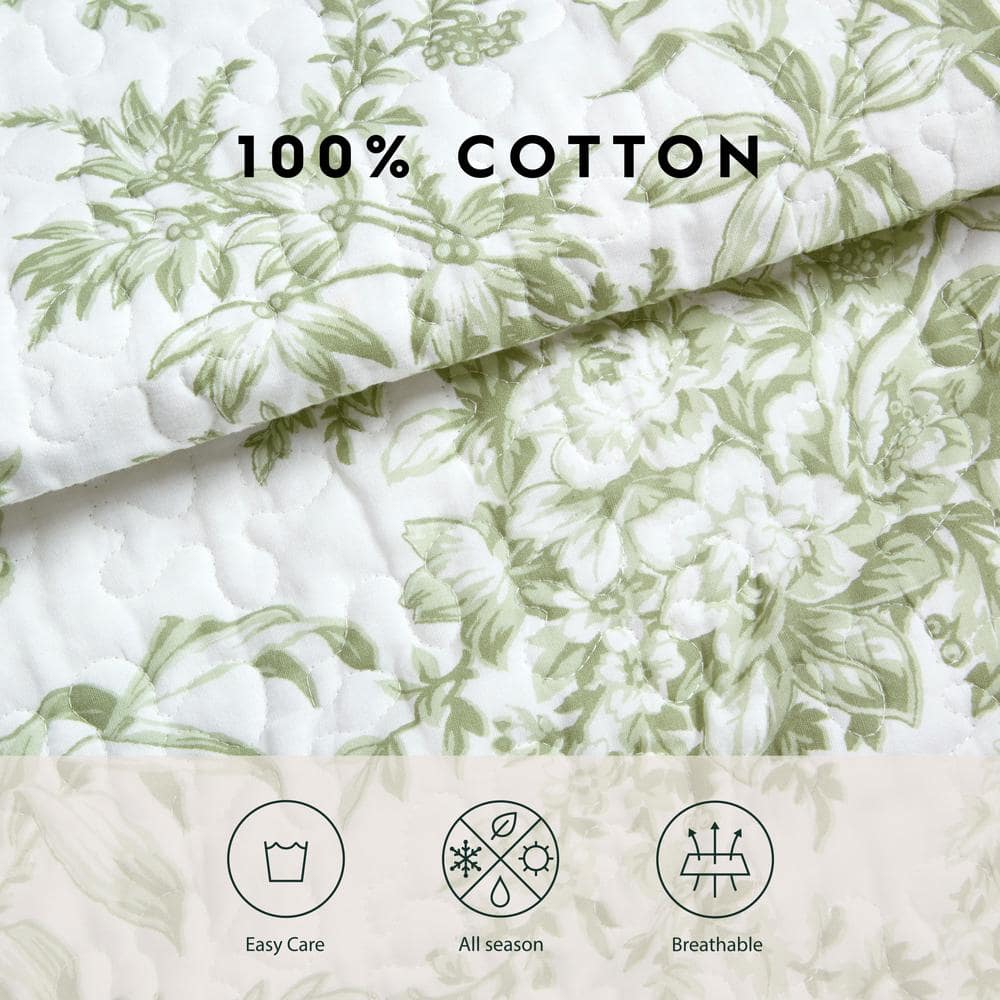 Bedford Green and White Cotton Reversible Quilt Set