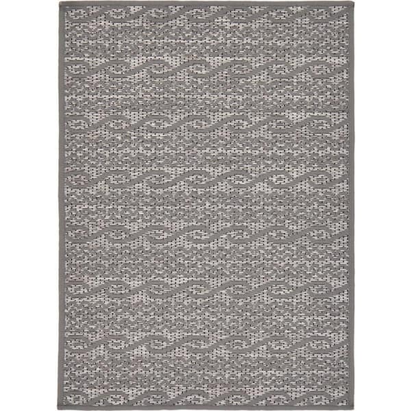 Outdoor Links Gray 2' 2 x 3' 0 Area Rug