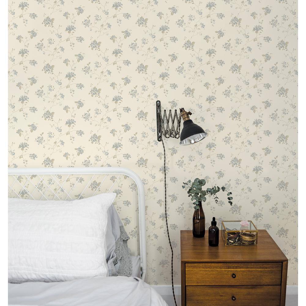 Miniatures 2 Lilac Floral Trail Pale Blue Vinyl Wallpaper Roll