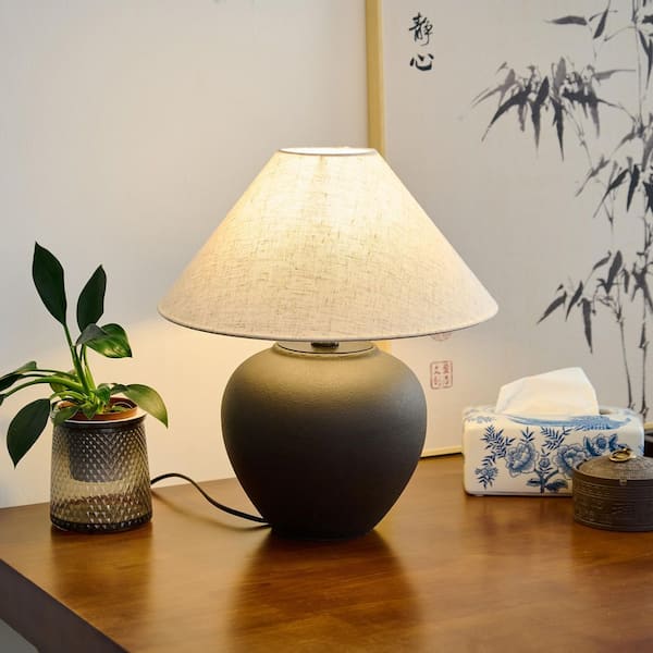 IDÉE PORCELAIN ENAMELED IRON LAMP Black Deyidn 15.75 in. Black Ceramic Classic, Transitional Table Lamp