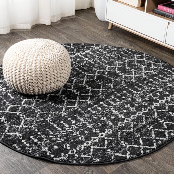 JONATHAN Y Moroccan HYPE Boho Vintage Diamond Black/Ivory 7 ft. Round Area Rug