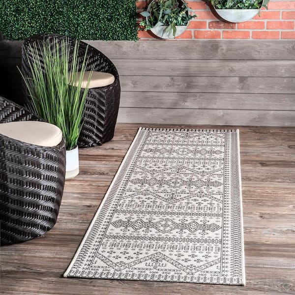 Kandace Ivory 2 ft. x 8 ft. Indoor/Outdoor Runner Patio Rug