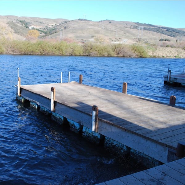 25 ft. White D Profile Dock Edging