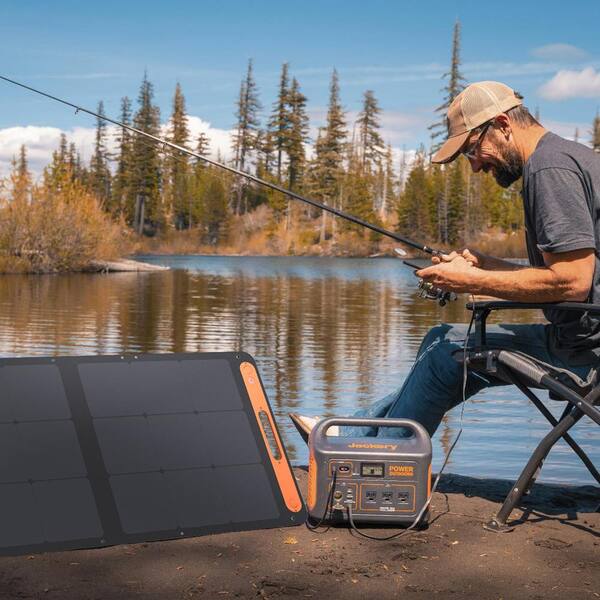 Jackery 1000-Watt Continuous Output, Solar Generator 880 Push Button Start Battery Generator with SolarSaga 100W Solar Panel