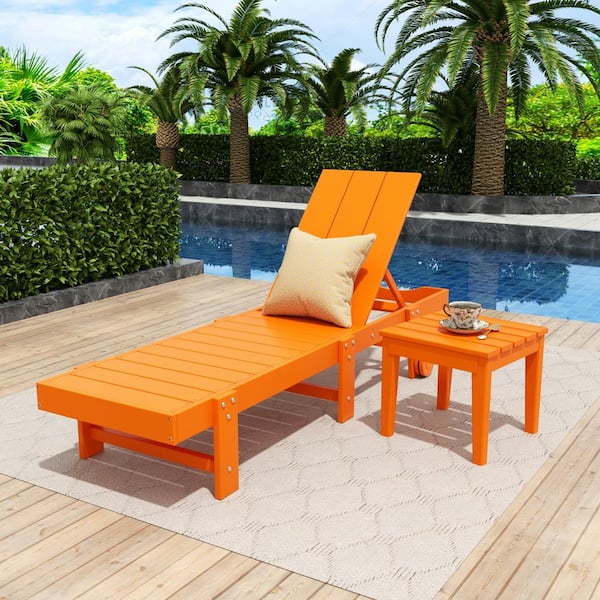 Shoreside 2-Piece Modern Plastic Outdoor Reclining Chaise Lounge With Wheels and Side Table in Orange