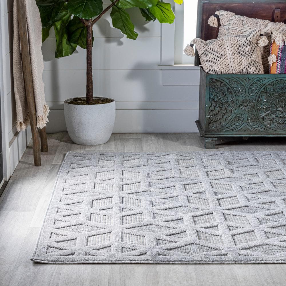 Talaia Light Gray Geometric Synthetic Indoor/Outdoor Rug