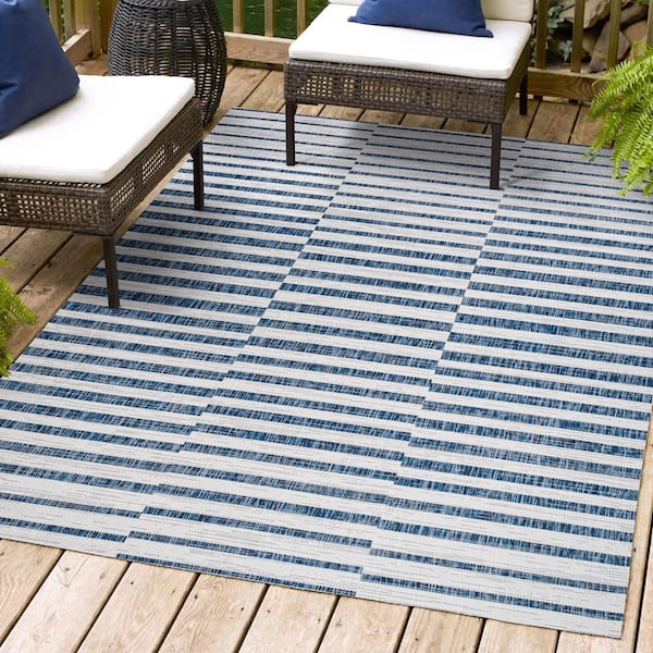 JONATHAN Y Sukie Modern Offset Stripe Ivory/Blue 3 ft. x 5 ft. Indoor/Outdoor Area Rug
