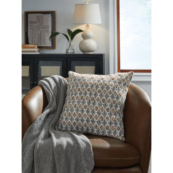 Signature DESIGN BY ASHLEY Dainwick Brown/Gray Geometric Polyester 20 in. X 20 in. Throw Pillow