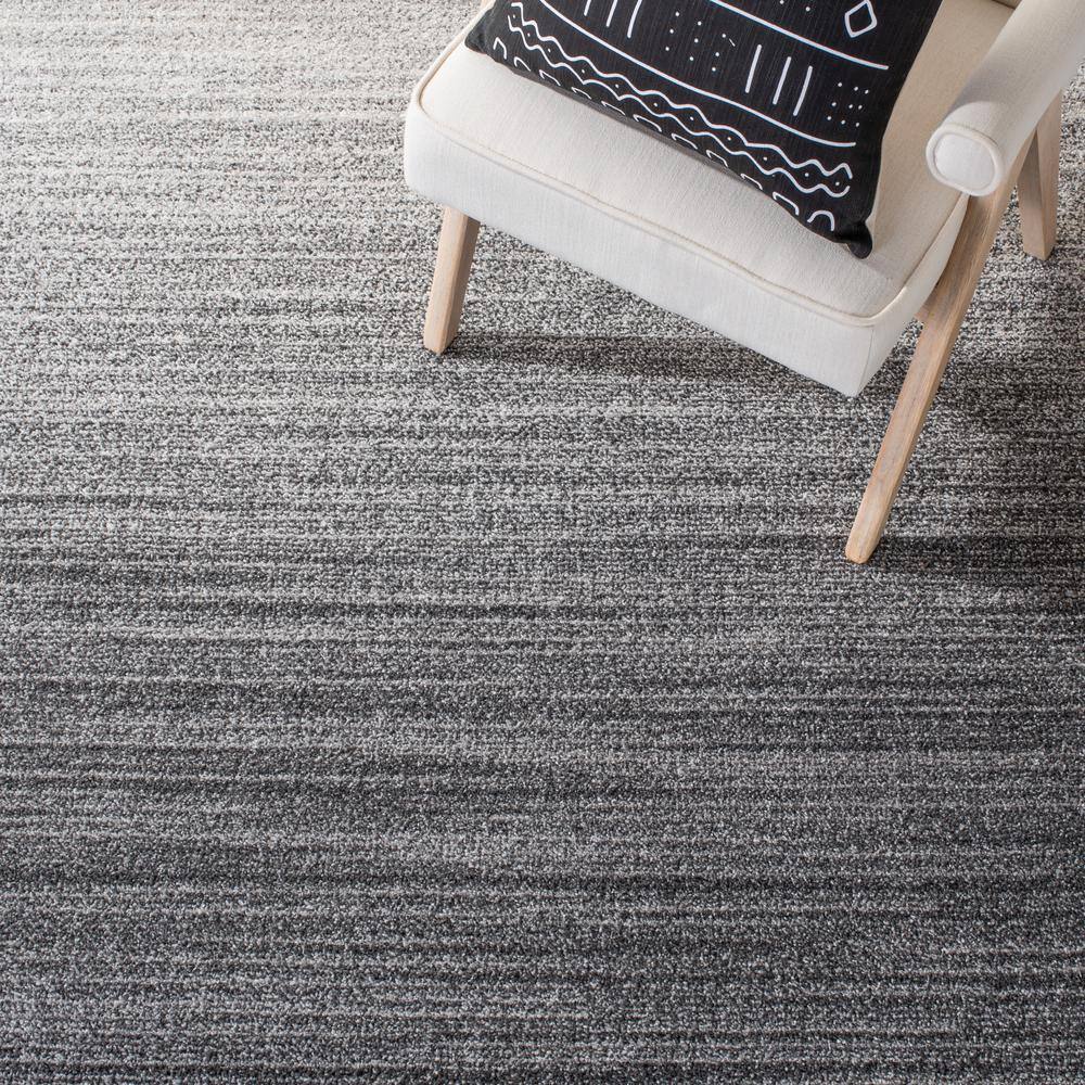 Grey and Ivory Ombre Hand-knotted Synthetic Area Rug