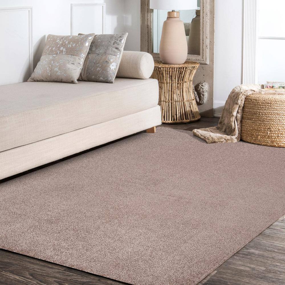 Brown Synthetic Low-Pile Reversible Area Rug, 4' x 6'
