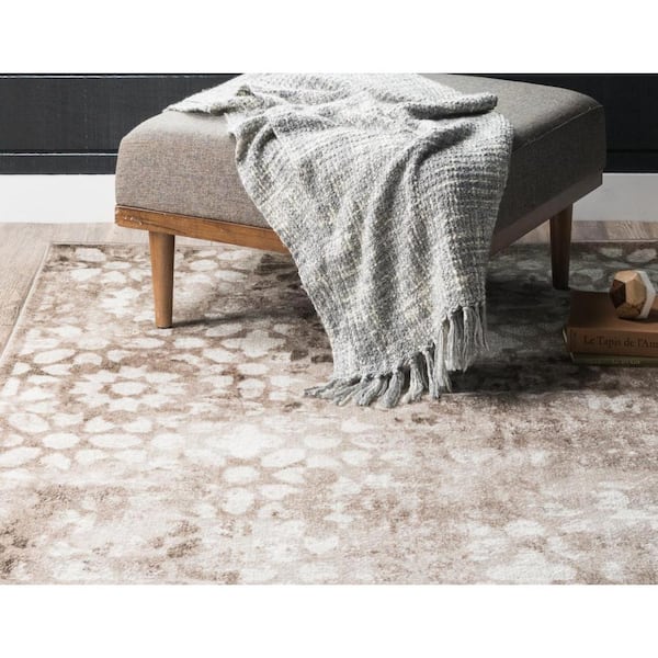 Sofia Larvotto Brown 5' 0 x 8' 0 Area Rug