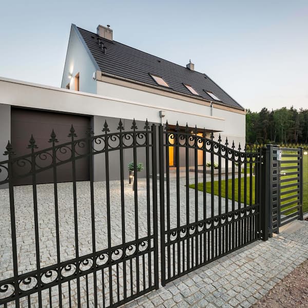 ALEKO London Style 16 ft. x 6 ft. Black Steel Dual Driveway Fence