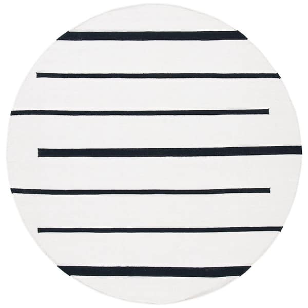 SAFAVIEH Montauk Ivory/Black 8 ft. x 8 ft. Geometric Lines Round Area Rug