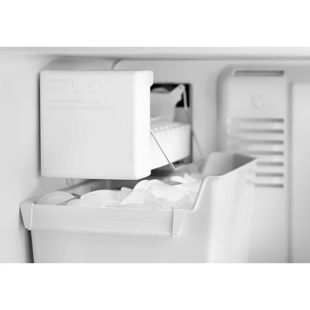 Whirlpool 11 In 3 Lb Plastic Automatic Icemaker Installation Kit For Top Freezer Refrigerators In White Eckmf95 The Home Depot