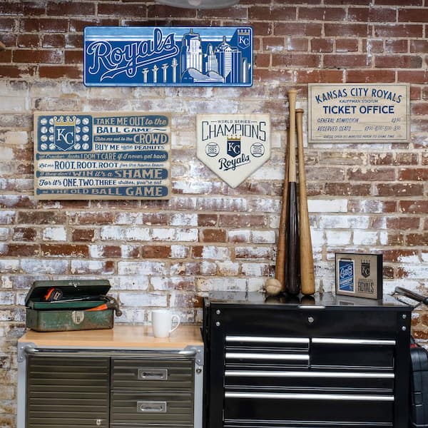 Kansas City Royals - Vintage Ticket Office Wood Wall Décor