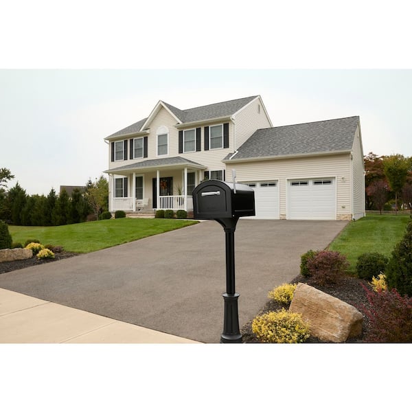 Elevado In-Ground Decorative Post in Black