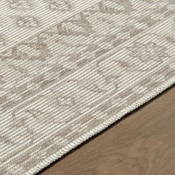 Nabela Noor Home Shanti Traditional Grey  2 ft. x 7 ft. Machine Woven Area Rug